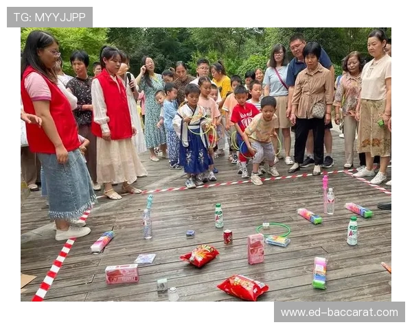 在家轻松畅玩小巧套圈游戏，挑战精准与耐心的趣味体验